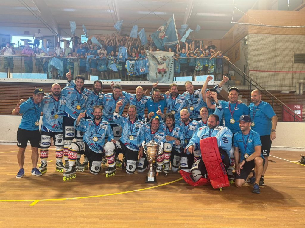 Copenhagen Vikings nr. 7 og Gentofte Starz nr. 10 ved IISHF Veterans European Cup 2025 i skaterhockey